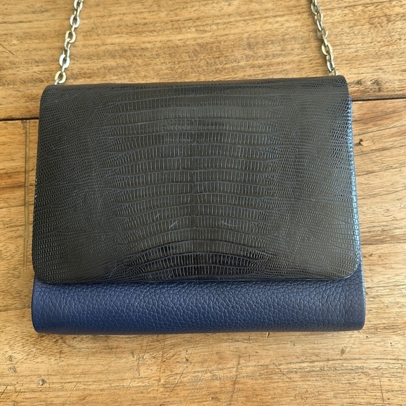 ✨ Daniella Ortiz Crossbody/Clutch – Lizard & Royal Blue Leather - Picture 3 of 9